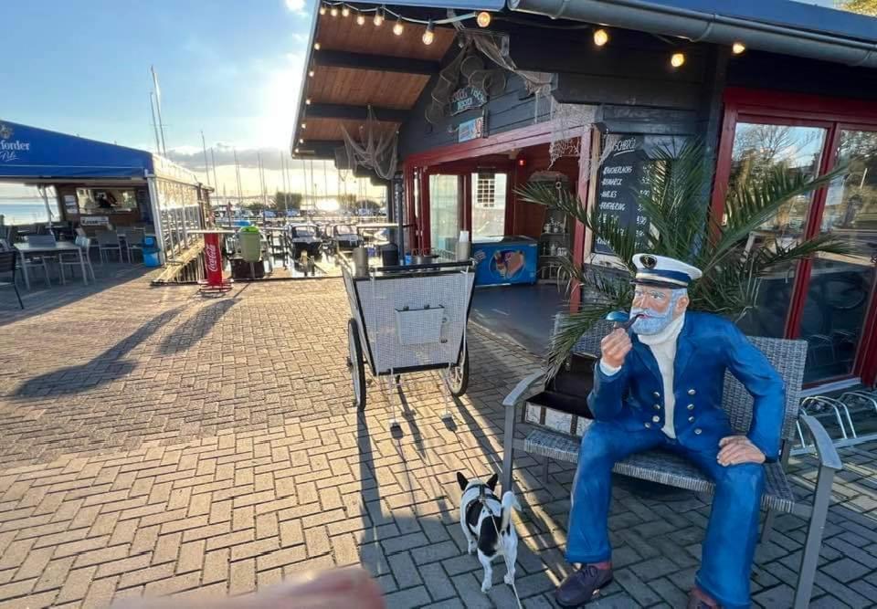 Seeliebe, 300 Meter Zum Wasser, Mit Terrasse Und Garten Lembruch Exterior photo